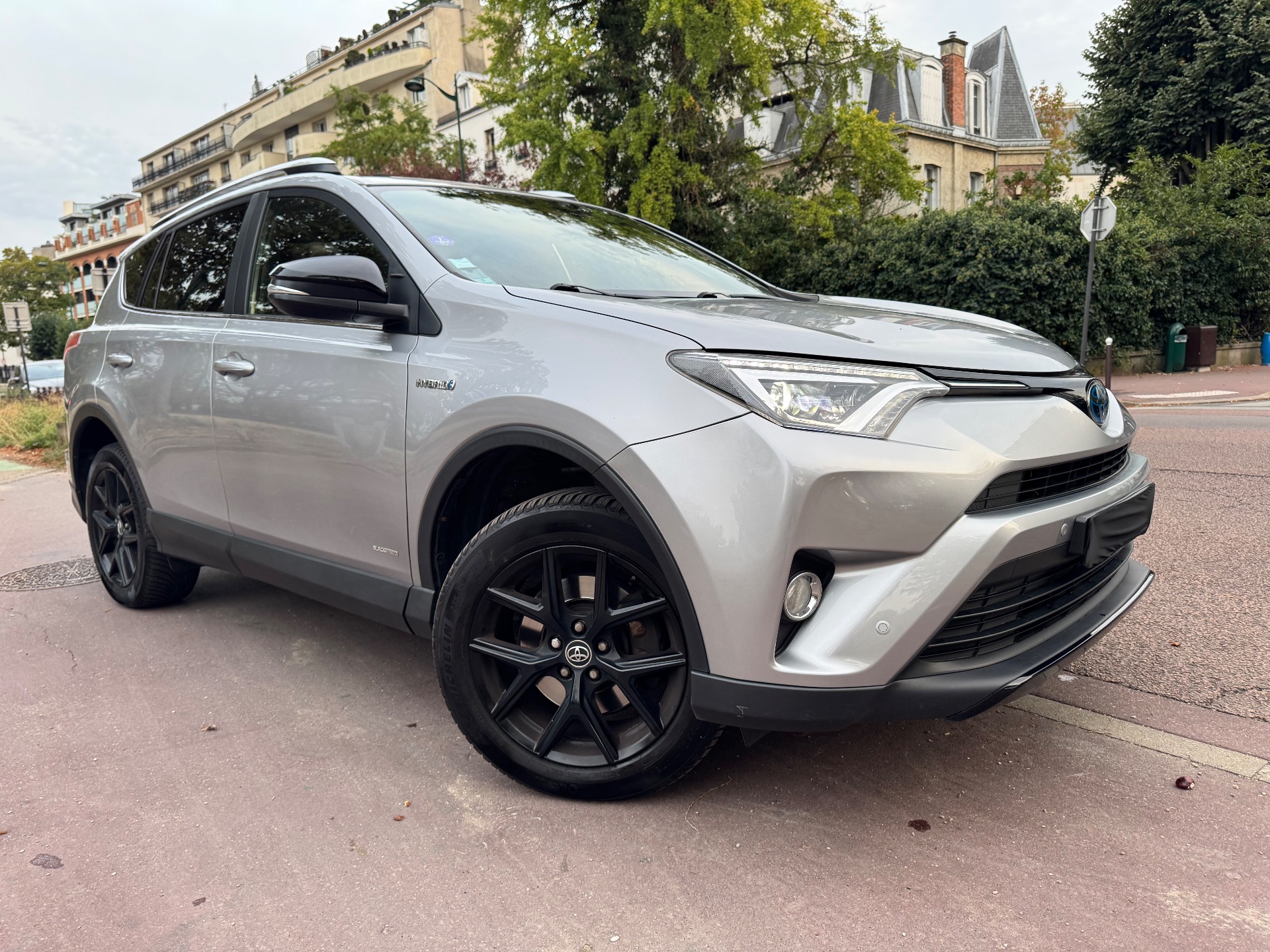 Toyota Rav 4 IV (2) HYBRIDE AWD BLACK EDITION